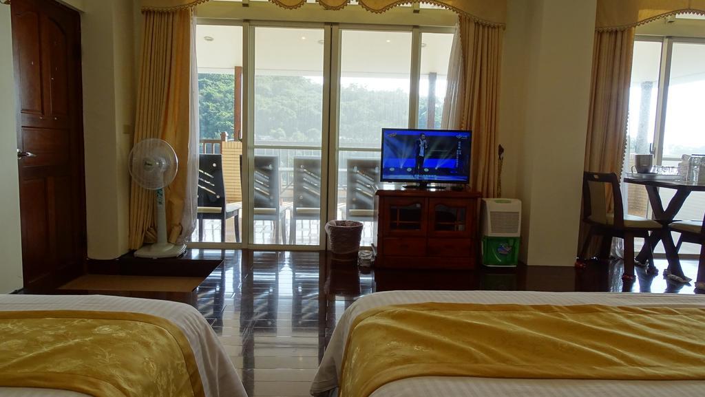 Emoonten Homestay Sanzhi Exterior foto